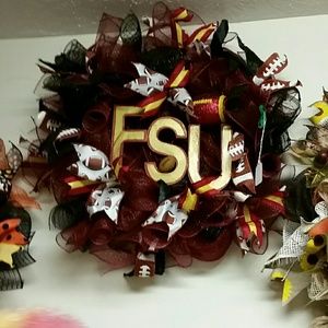 Wreath FSU theme